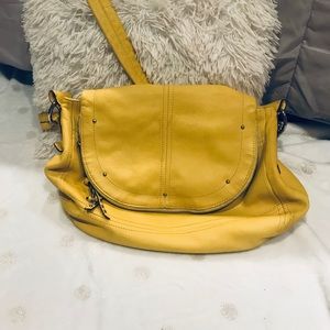 B Makowsky soft leather purse